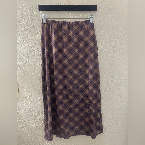 SHEIN Dresses & Skirts - Y2K‎ SHEIN Soft Purple/Brown Plaid Grunge Maxi Skirt Elastic Waist Size Medium